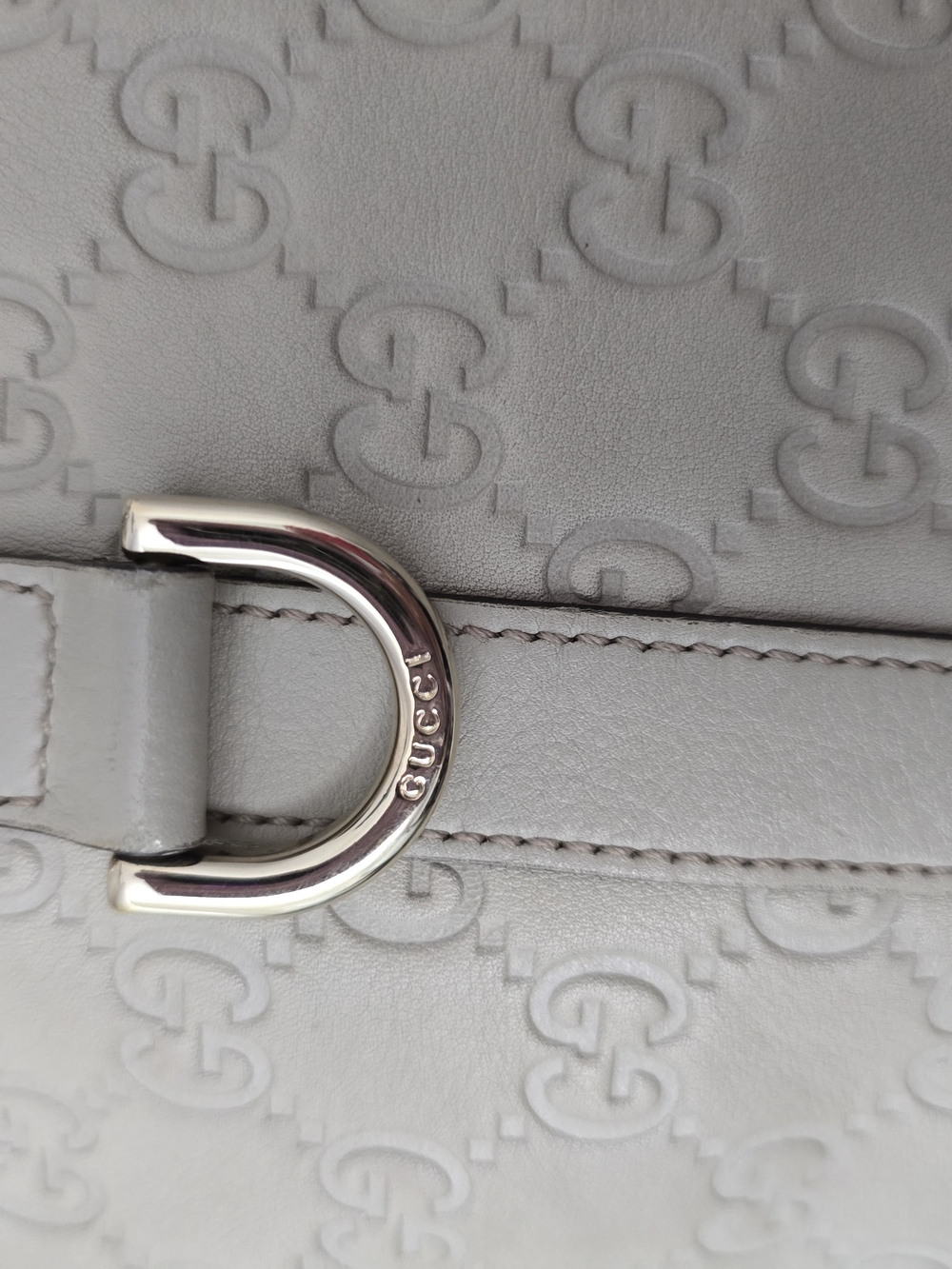 100% Authentic Gucci Cream Guccissima Leather Abbey D-Ring Tote - Picture 9 of 16